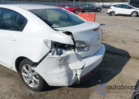 2010 Mazda Mazda3 I Touring из США, поврежденный, VIN JM1BL1SF3A1214290